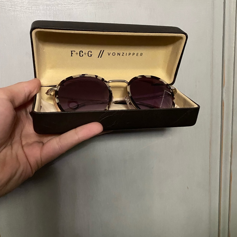 Von zipper x FCG brown detailed sunglasses (unisex / one size )